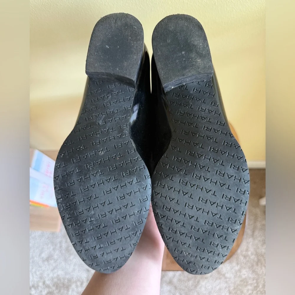 Tahari Patent‎ Loafers